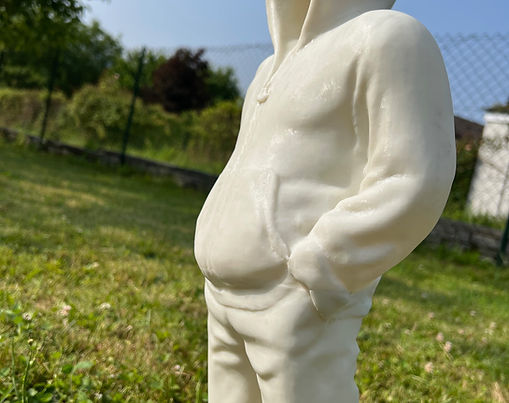 Sculpture homme urbain 60cm