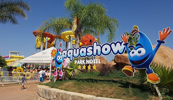 Aquashow-Park-1.jpg