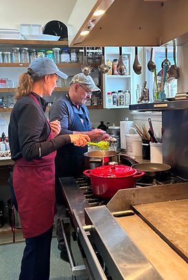 Rob and Lynn Cantebury volunteer kitchen training