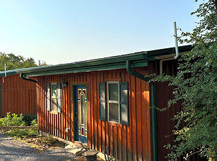 Exterior Westview Cabins_edited.jpg