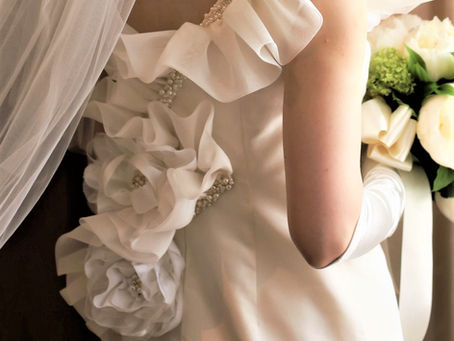 母が作るウエディングドレス