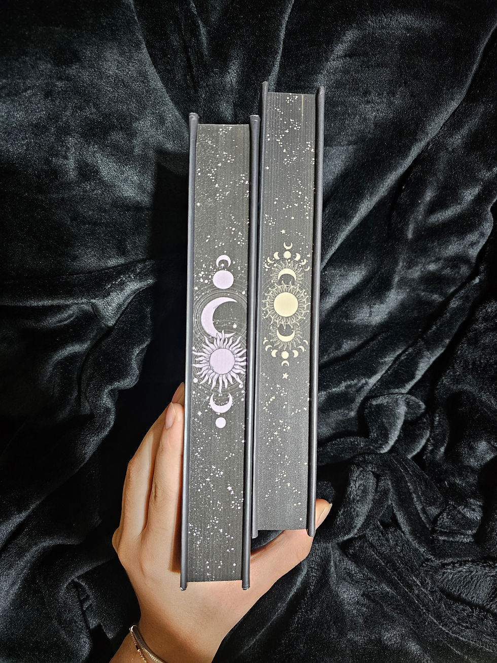 Thumbnail: The stars are dying and the night is defying collector's editions