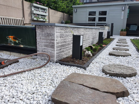 Zwembad ingericht met ons model N12 wandpanelen.