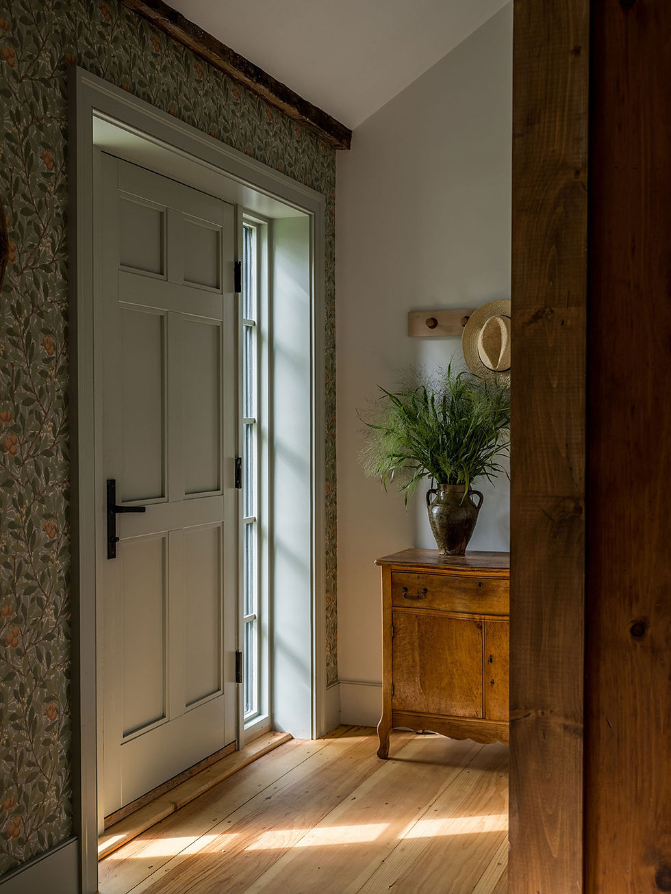 farmhouse flooring, wood flooring ideas, farmhouse interior, flooring ideas, wood flooring ideas for living room, warm wood flooring, modern farmhouse flooring, light wood flooring ideas, natural wood flooring, wood flooring colours, rustic flooring ideas