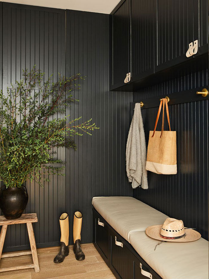 declutter, declutter help, organised life aesthetic, decluttering list, before and after declutter, organisation ideas for home, closet organisation ideas, decluttering challenge, home organisation, organising tips, household organisation, organising hacks, home organisation tips, decluttering tips, how to organise your home, Marie Kondo organising, home organising