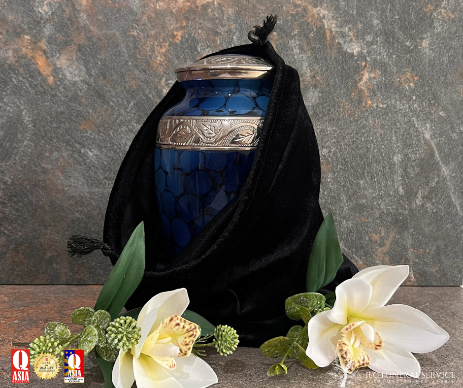 Premium velvet urn pouch for metal finished designs.