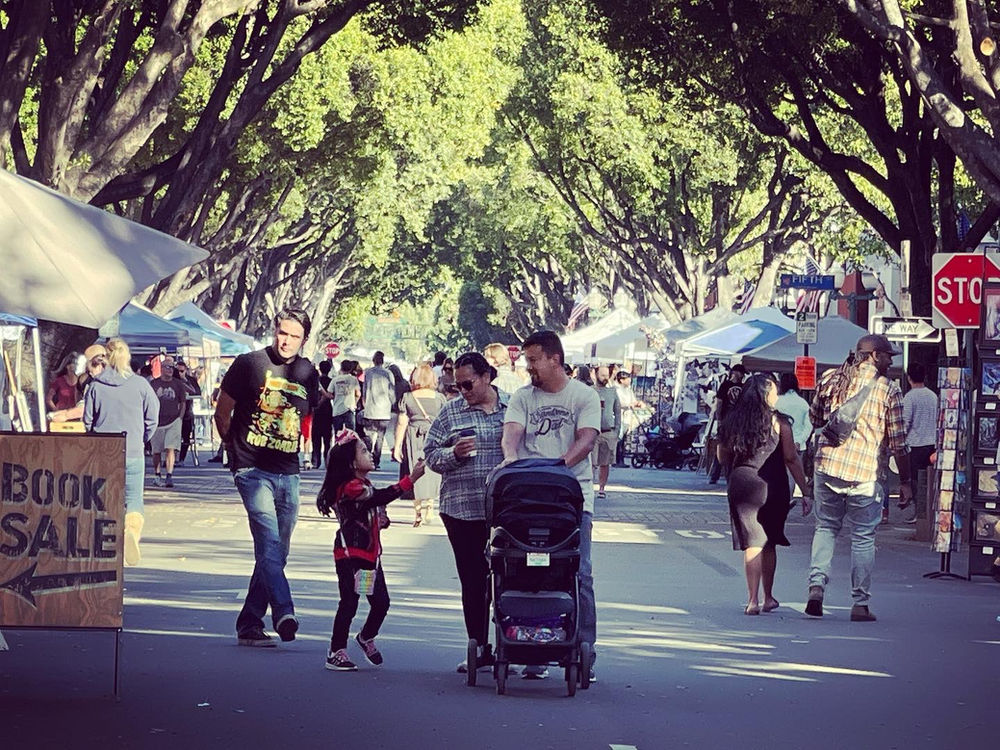 Downtown Redlands Art Walk Held for Kids Cures Foundation Inspires All!