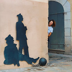 Toulon city center square with historic prisoners, guided tour highlight
