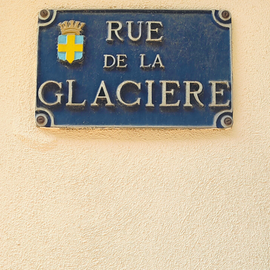 History of Rue de la Glacière (Ice street) in the center of Toulon.