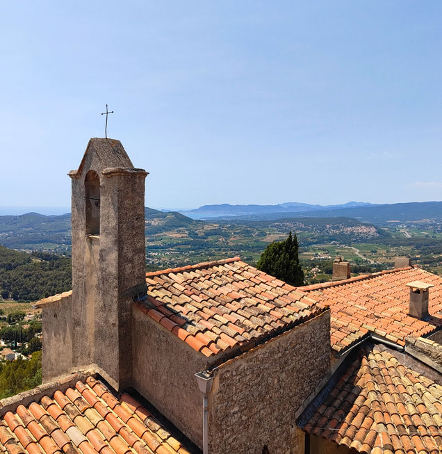 Vue panoramique et sanctuaire au beausset vieux