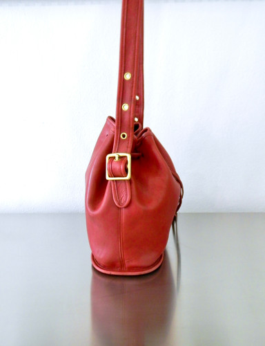 バッグ Vintage Coach Lula's Legacy Red Leather Refurbished 90s Vintage Red Leather Coach Lula's Legacy Bag