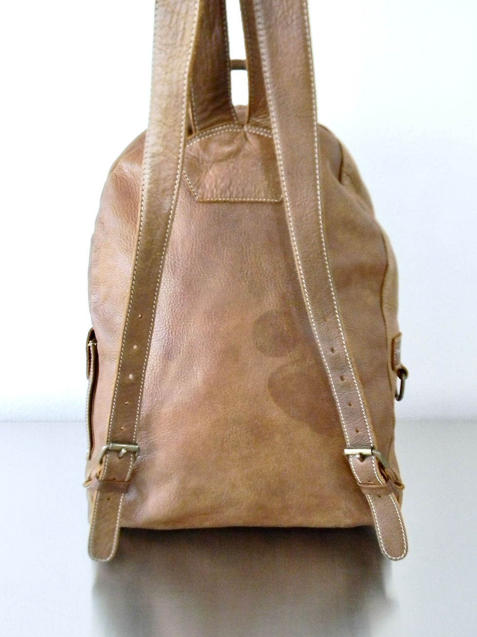 Thumbnail: Refurbished Vintage Roots Natural Tribe Leather Student Back Pack