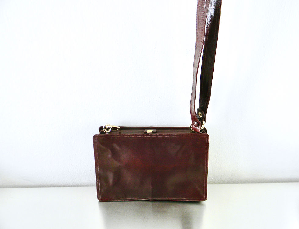 Thumbnail: Refurbished 70s Vintage Bottega Veneta Mahogany Glazed Calfskin Shoulder Bag