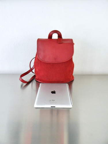 Refurbished 90s Vintage Limited Edition Coach Red Berkeley