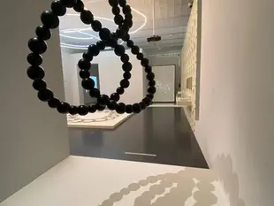 Arte com Lacan: a escuta como dobra da palavra