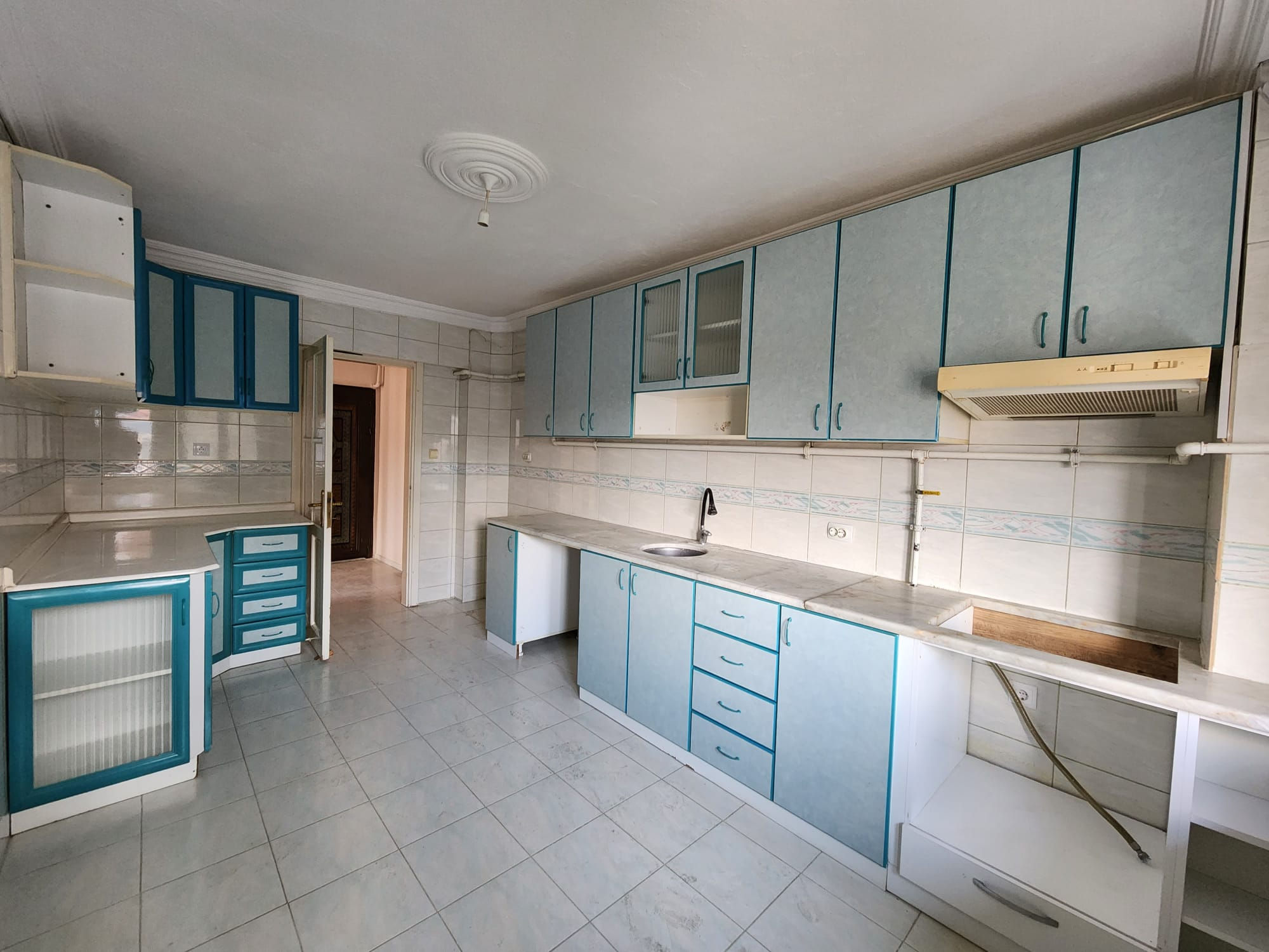 SATURN GAYRİMENKUL'DEN CUMHURİYET MAHALLESİNDE SATILIK 3+1 DAİRE