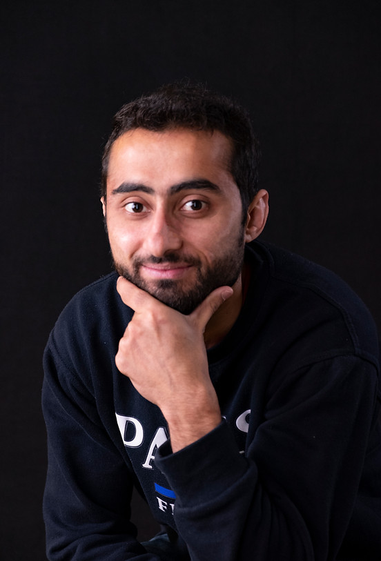 3studio Portrait150.jpg