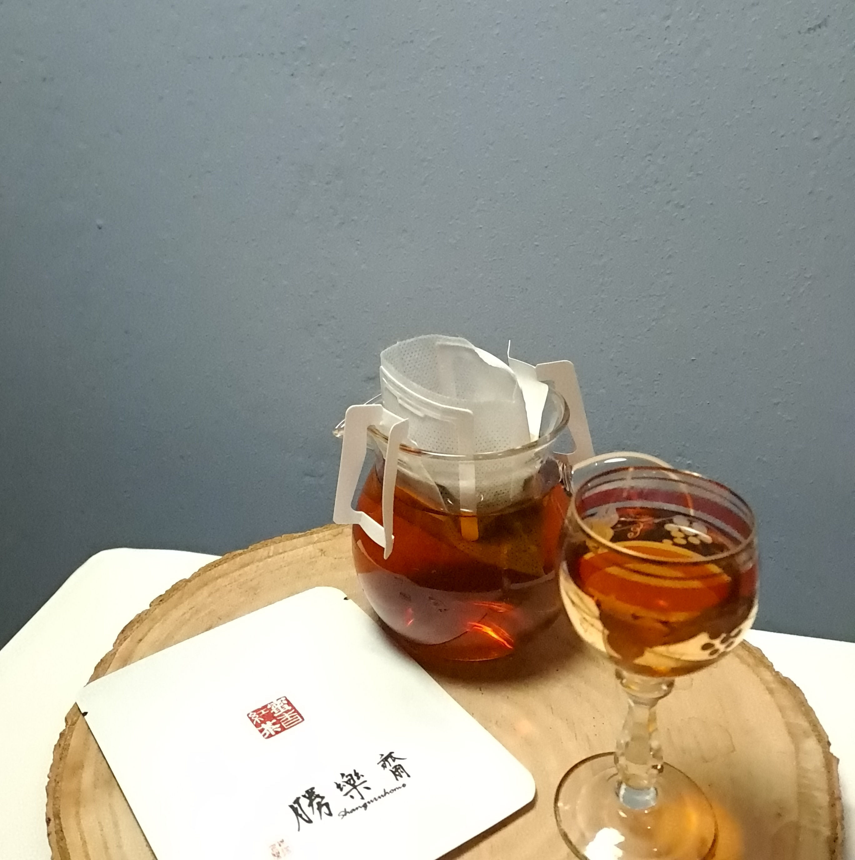 Charisma Black-Honey Flavor