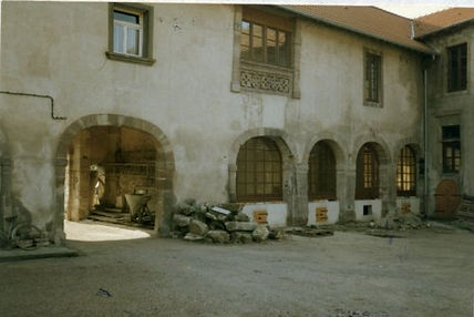 courchateau.jpg