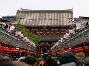 Discover Japan’s Most Unique Shopping Experiences Beyond the Malls