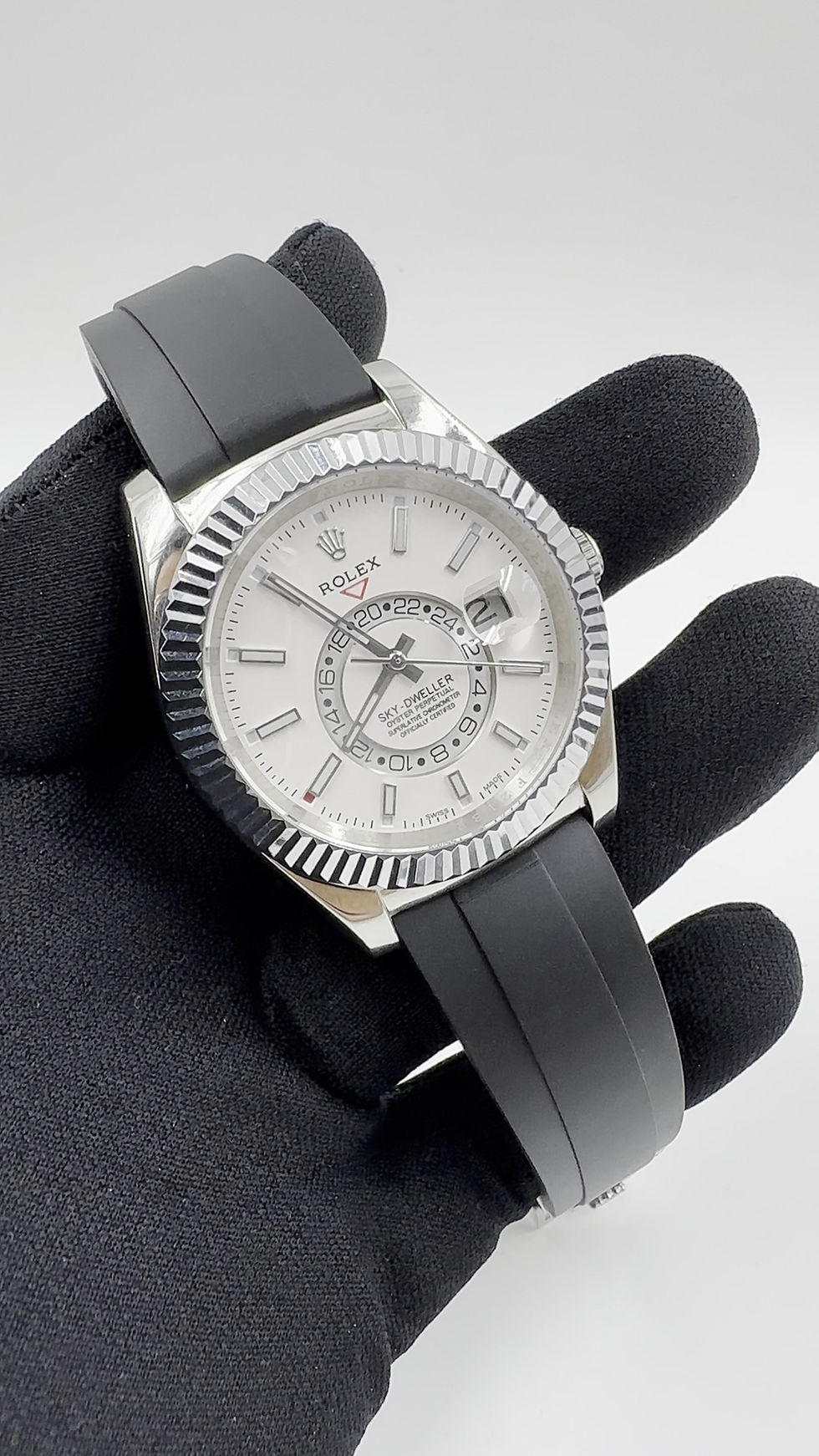 Miniatura: ROLEX SKY-DWELLER SILICONE