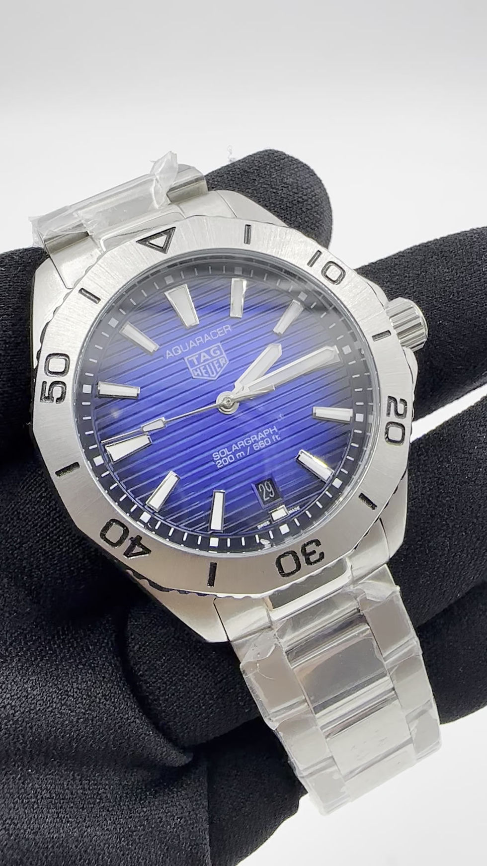 Miniatura: TAG HEUER AQUARECER 2023