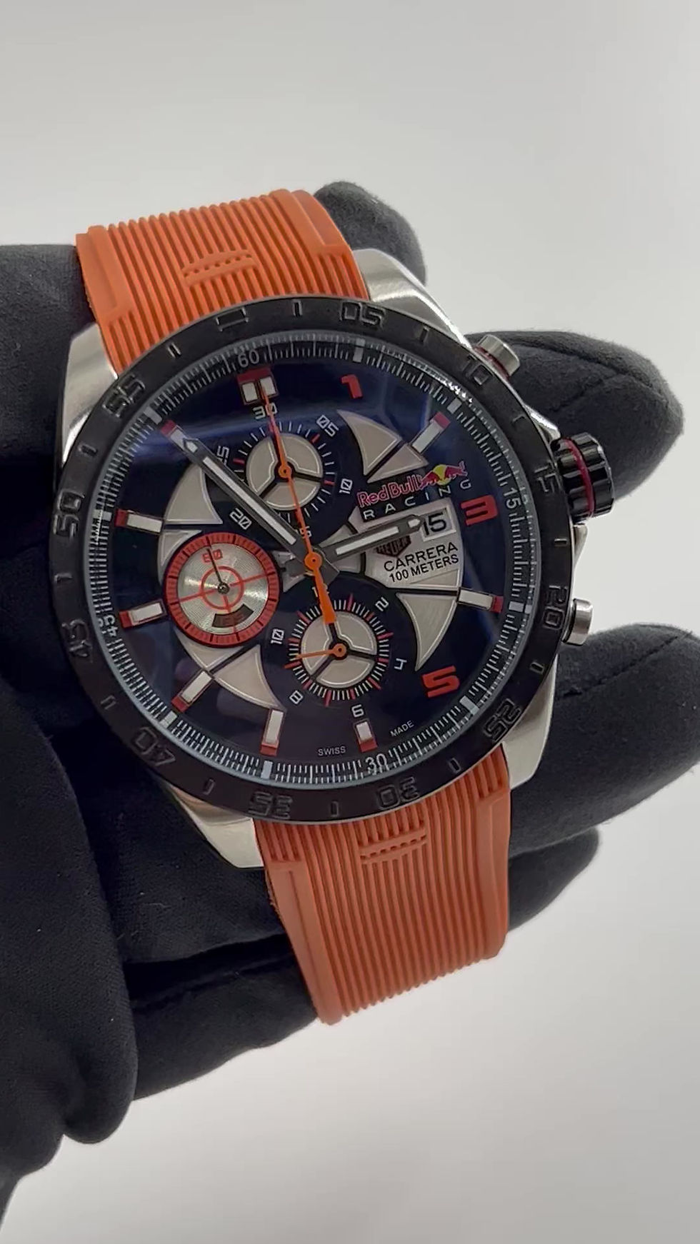 Miniatura: TAG HEUER REDBULL