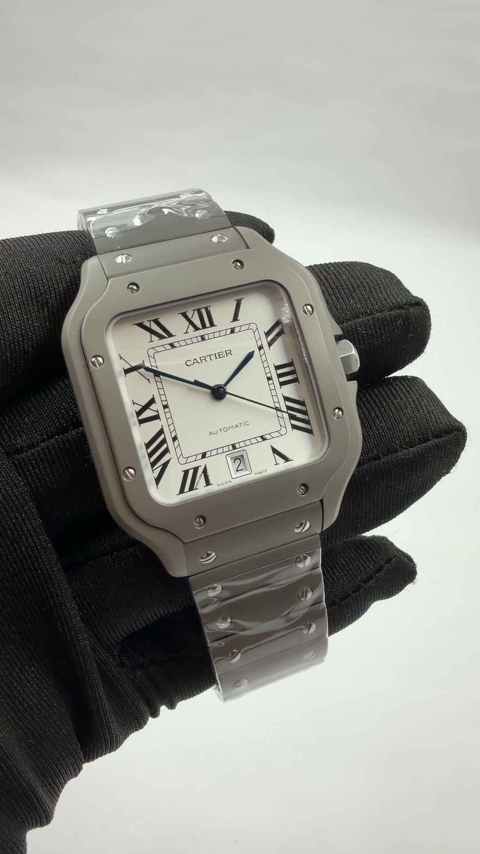 Miniatura: Cartier Santos Dumont Grande Cinza 2026