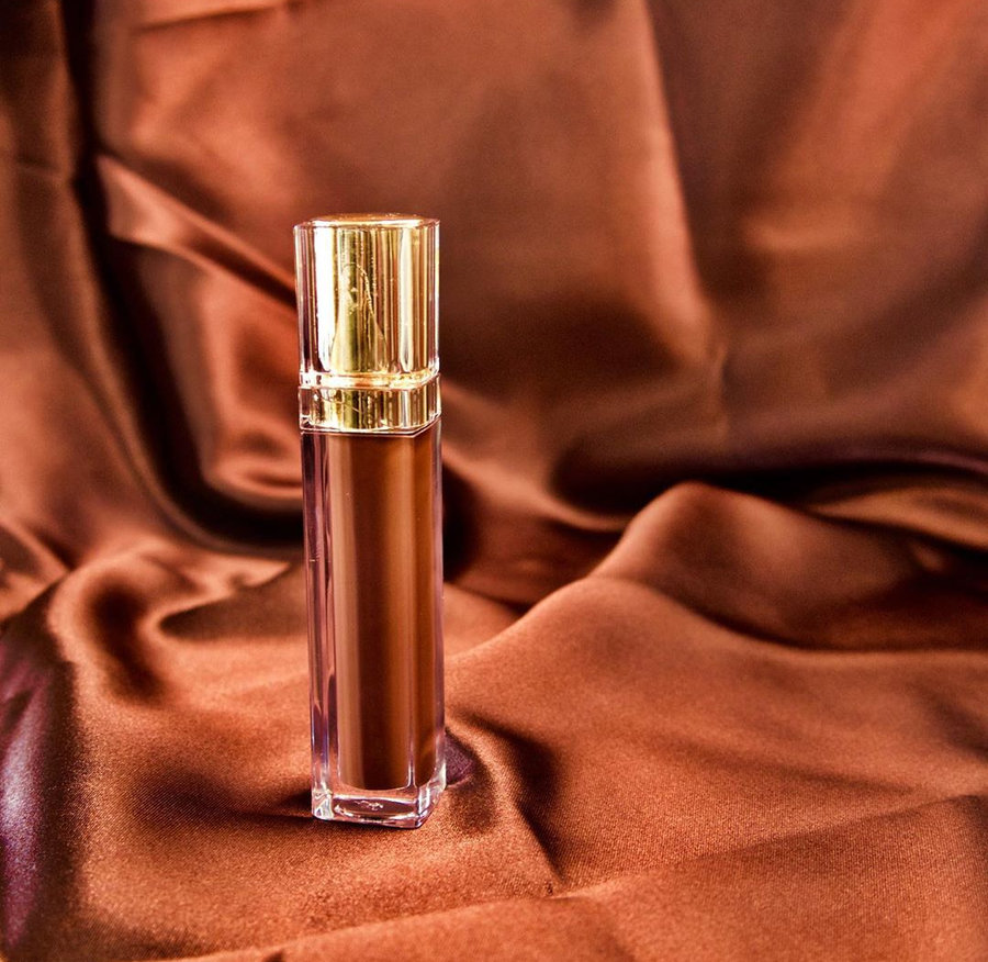 Rich Girls lip shade worn on set