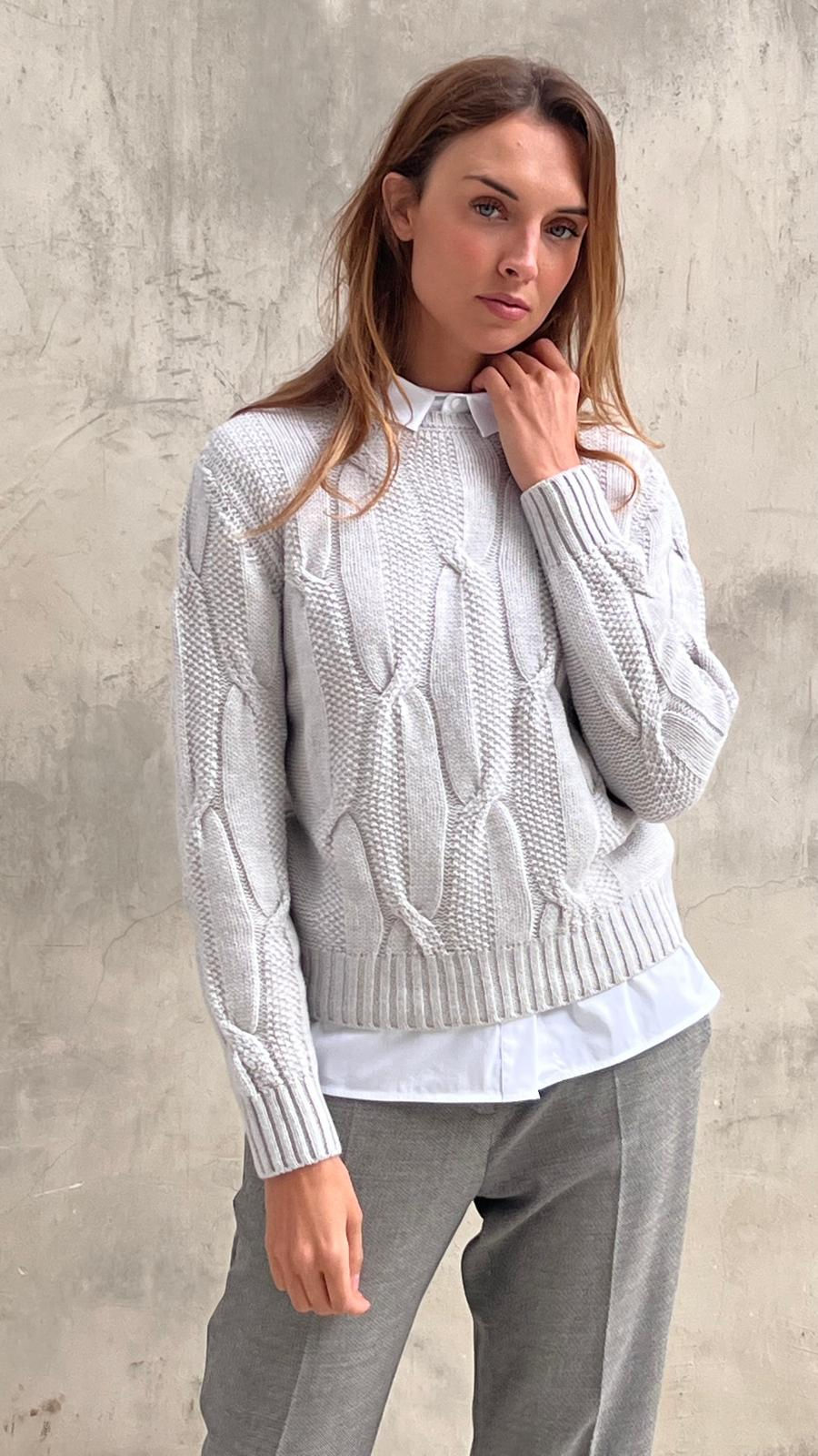 GREY CABLE PULLOVER