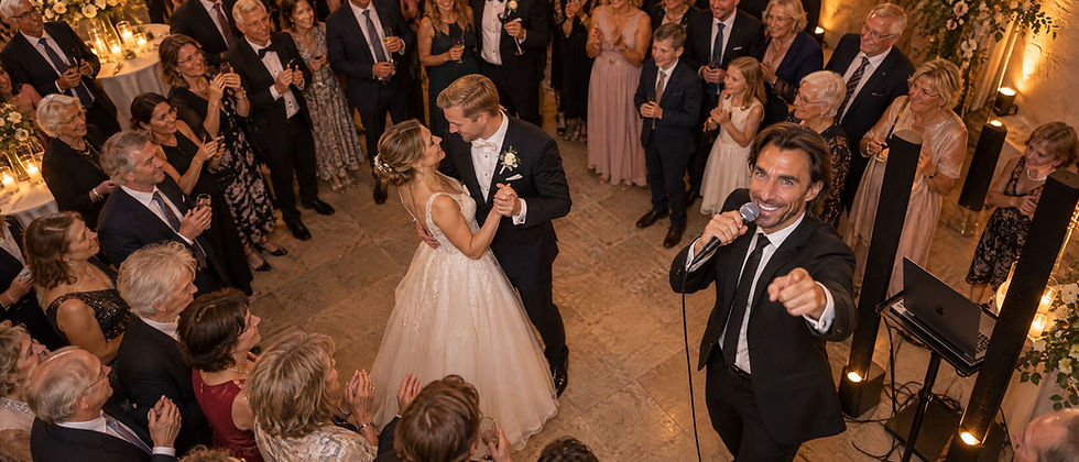 Hochzeitstanz Drohne Brautpaar Homepage.jpg