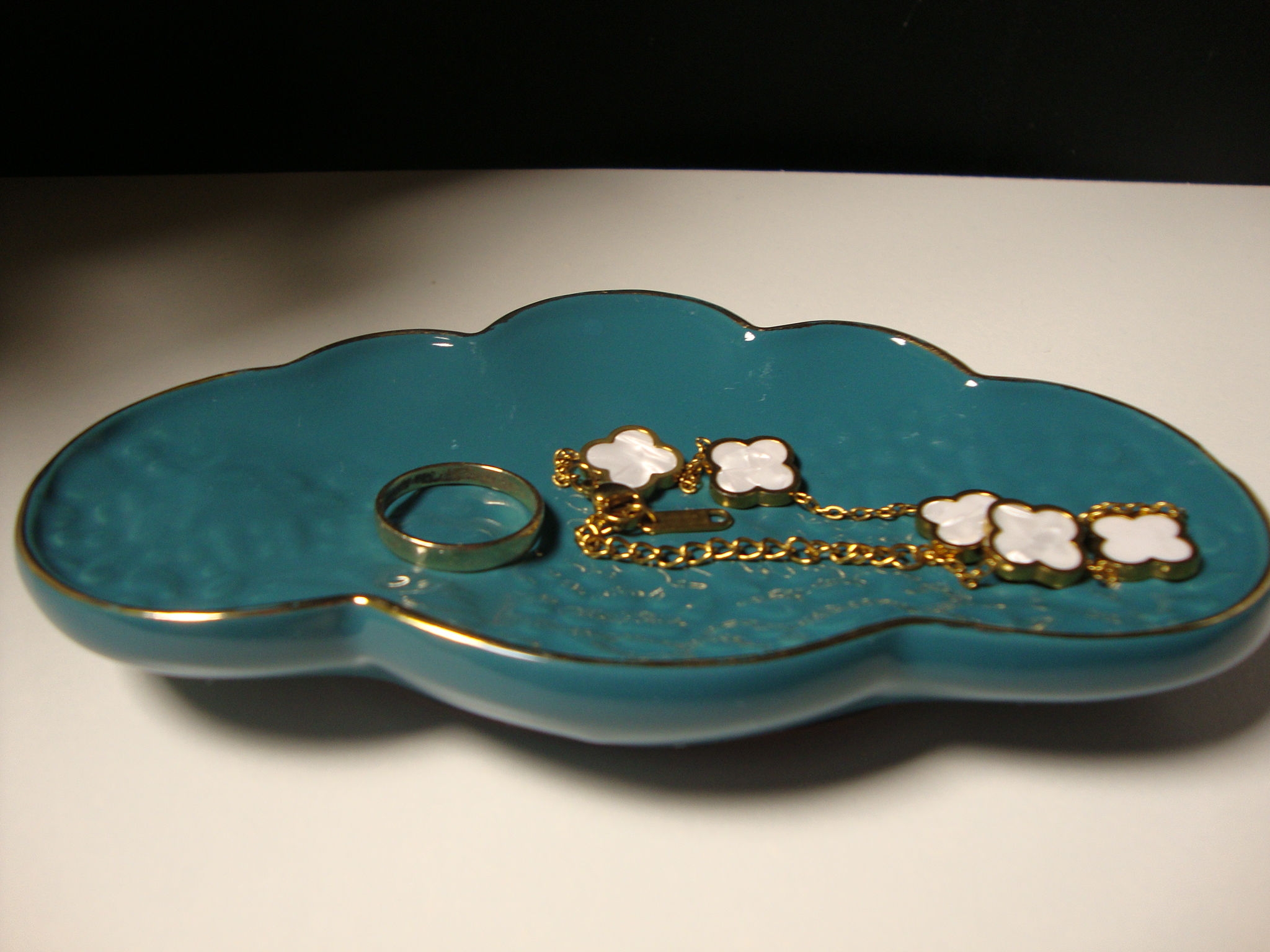 Vintage‑Inspired Teal Cloud Ceramic Dish — Gold Rim Accent