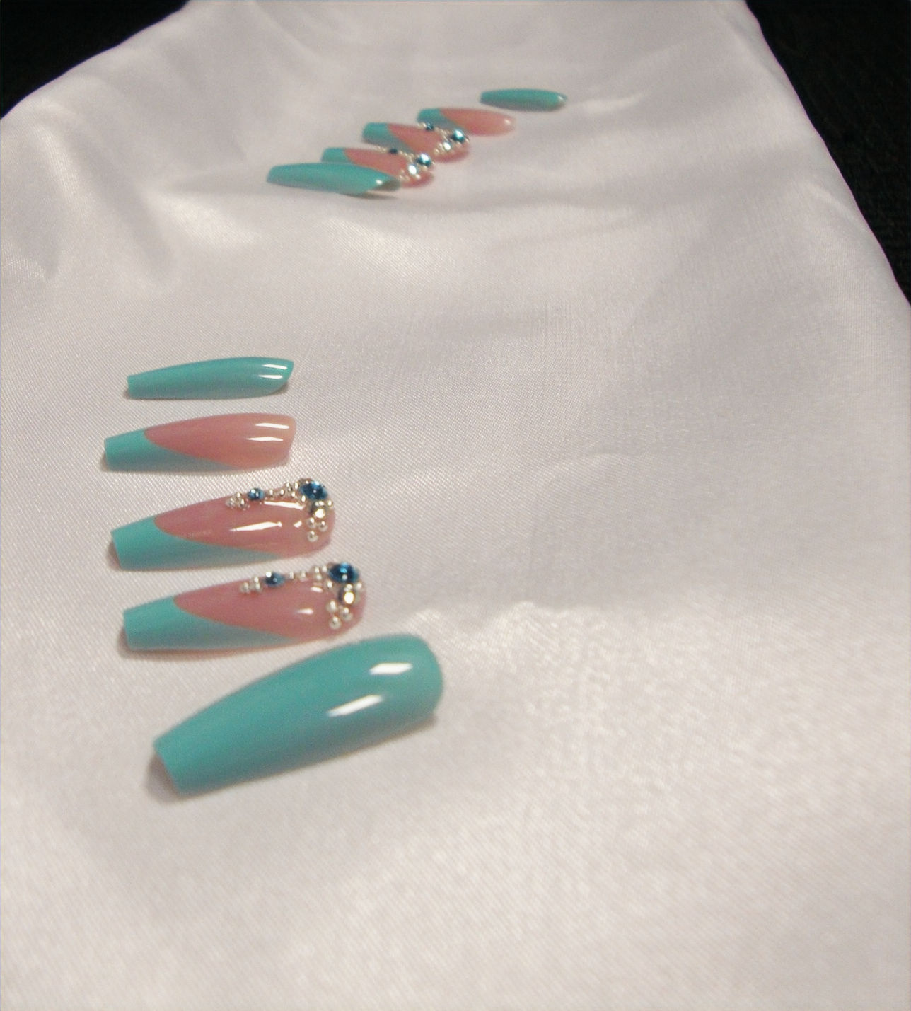 Aqua Wave French Press-On Nails (Blue Rhinestone Accent)