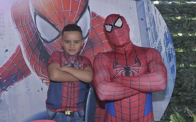 personagem vivo Homem aranha (2).png