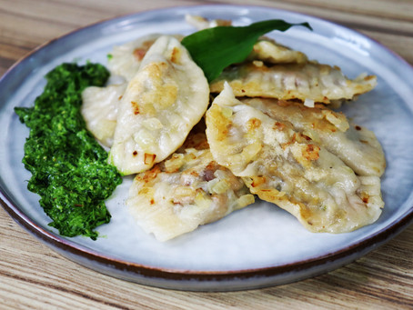 Piroggen mit Pilz-Füllung & Bärlauch-Pesto