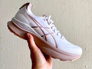 Asics Gel-Kayano 開箱評測|扁平足跑者經典:穩定支撐、高性能、舒適緩震兼備 低足弓長跑者恩物!入手前必看