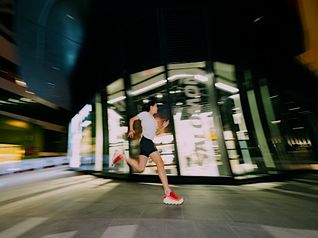 Salomon 新店進駐啟德:4大專區結合跑步、戶外及運動時尚!二月連串群跑共同延續探索挑戰精神