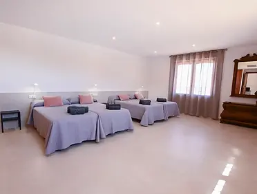 Bedroom 8 (a)