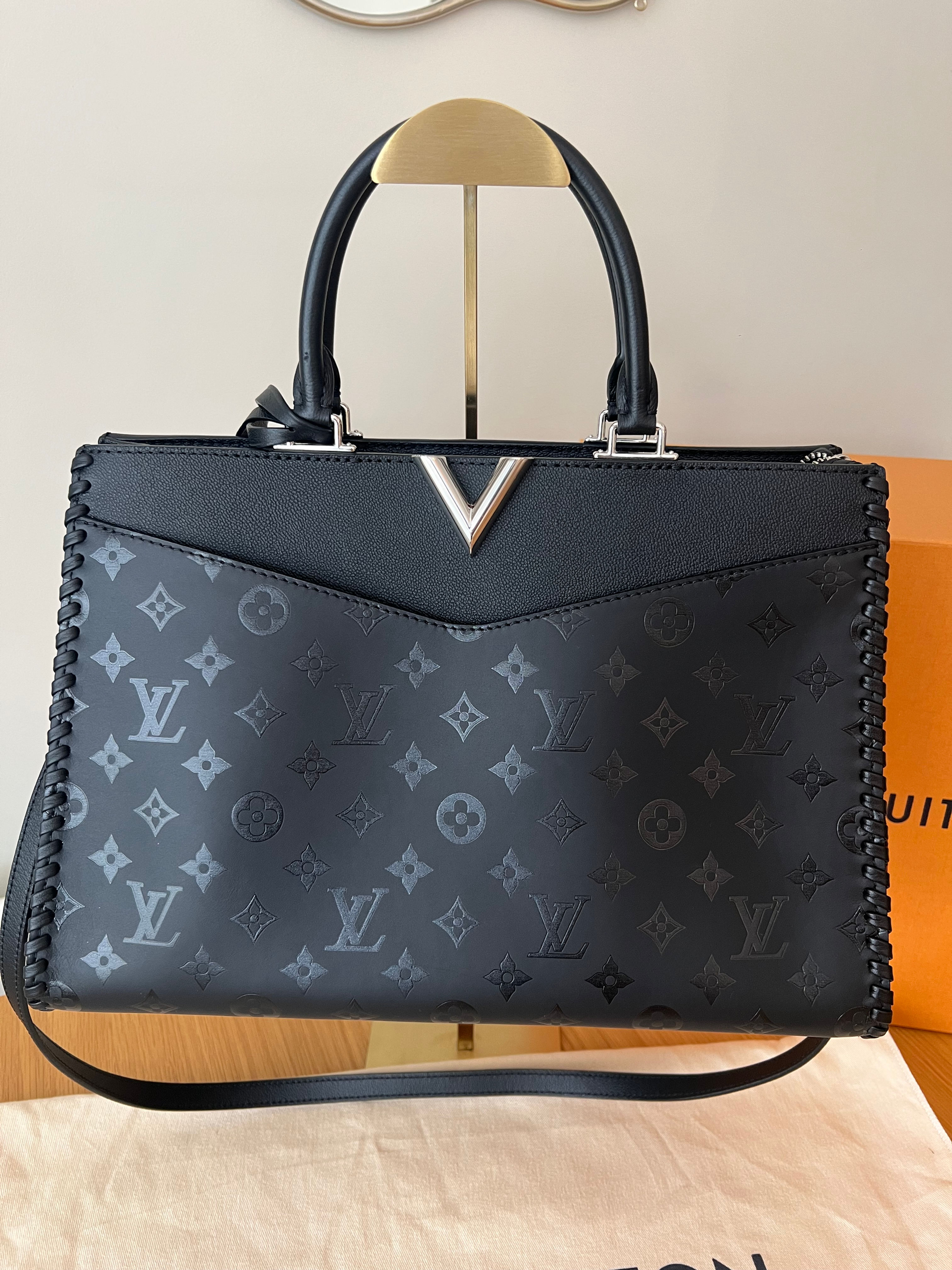 Louis Vuitton Cuir Plume Tote