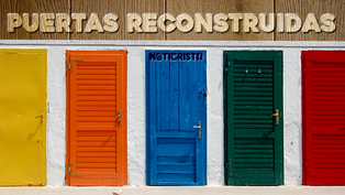 Puertas reconstruidas