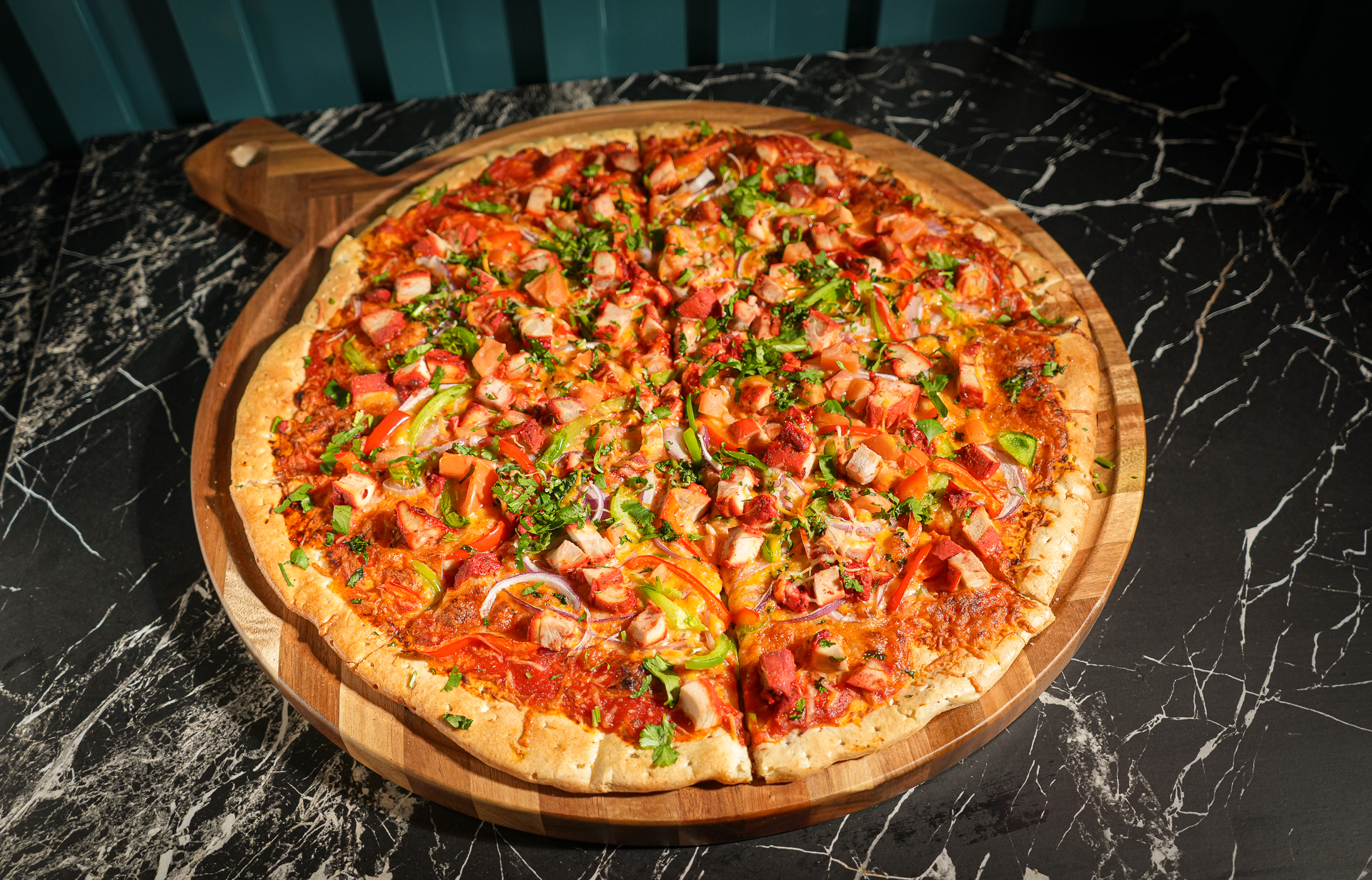 Tandoori Chicken Pizza from Spices and Slices