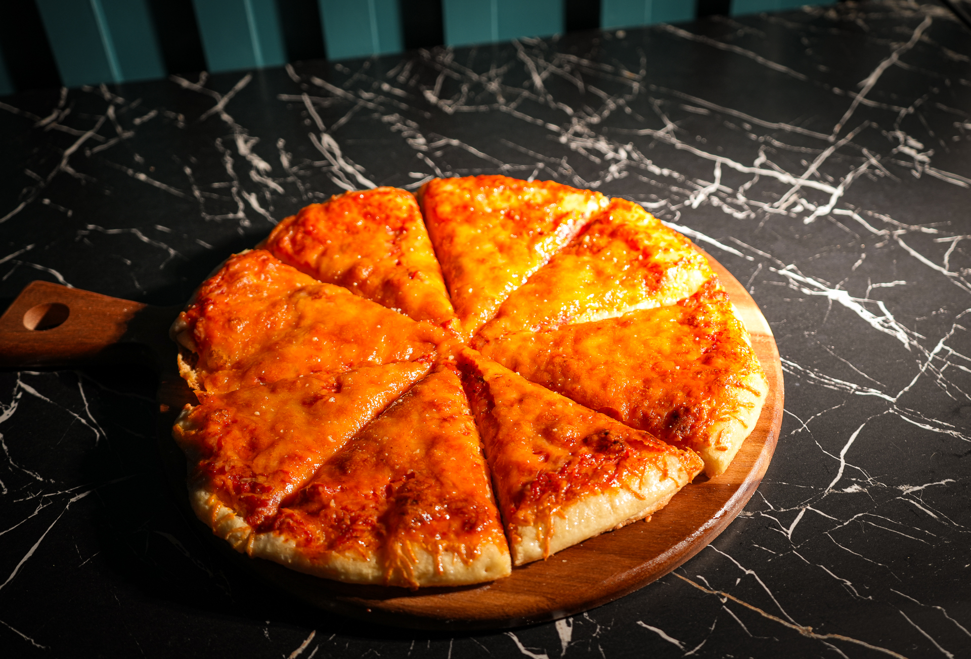 The Cheese Pizza from Spices and Slices