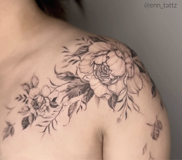 ennflowersonshoulder_edited_edited_edited.png