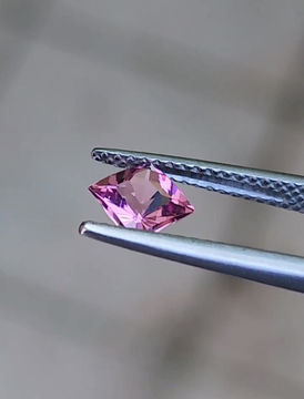Miniature : Tourmaline rose du Nigeria 0,67 carats