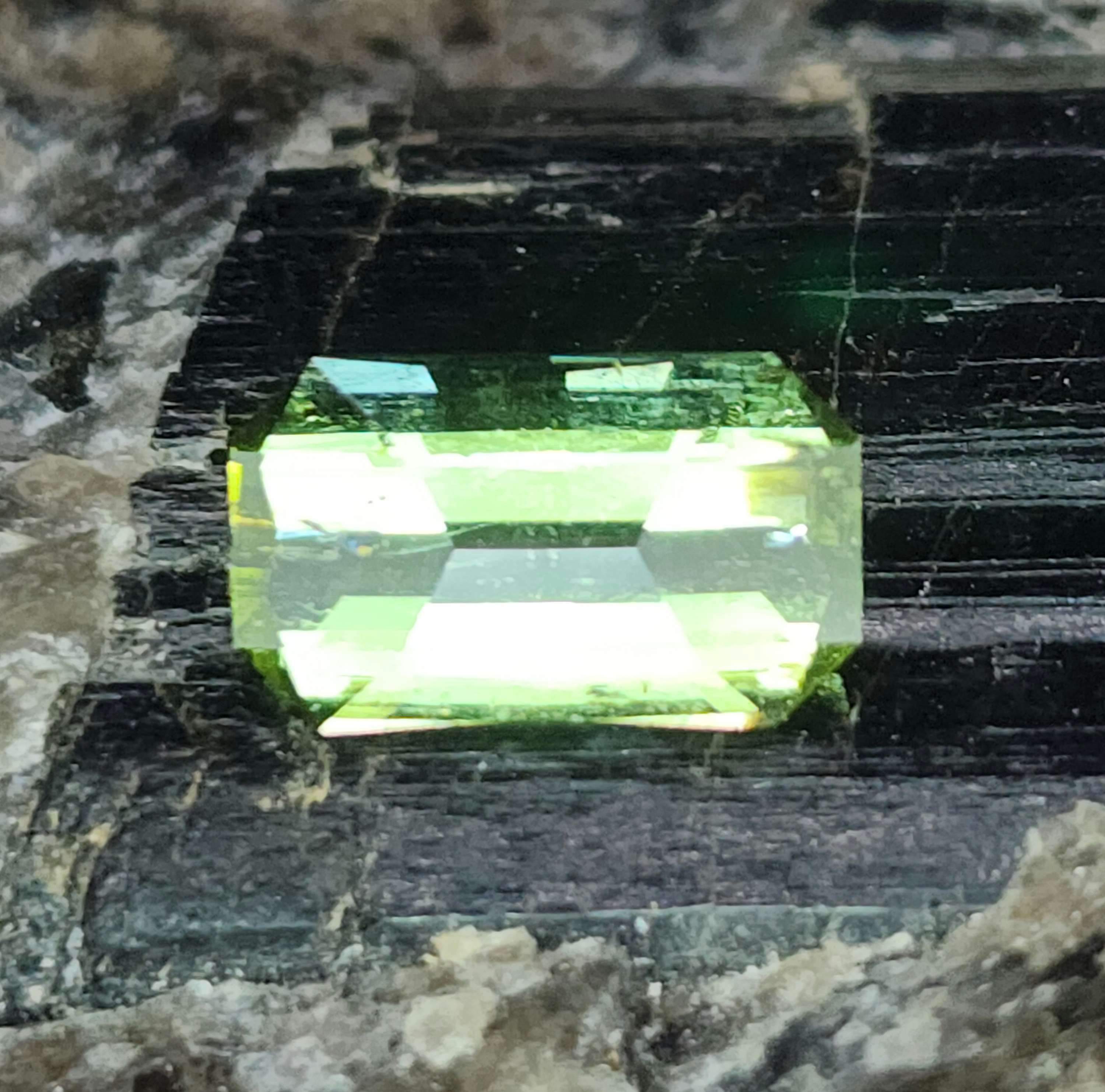 Tourmaline d'Afghanistan 1,32 carats