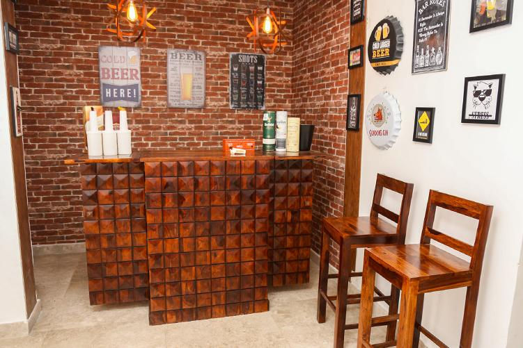 Thumbnail: Solid Wood Bowley Bar Big