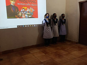 सरकारी स्कूल में स्मार्ट कंप्यूटर प्रदान