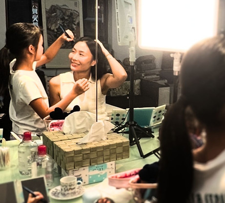 Kalamakeup makeup classes Hohng Kong3.jpg