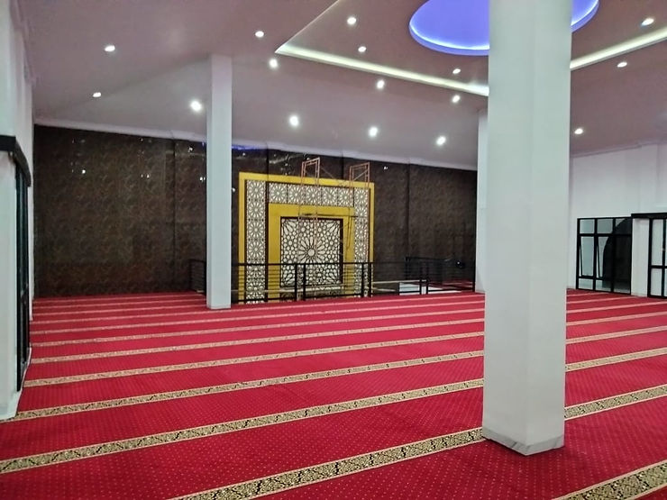 pemasangan karpet masjid roll