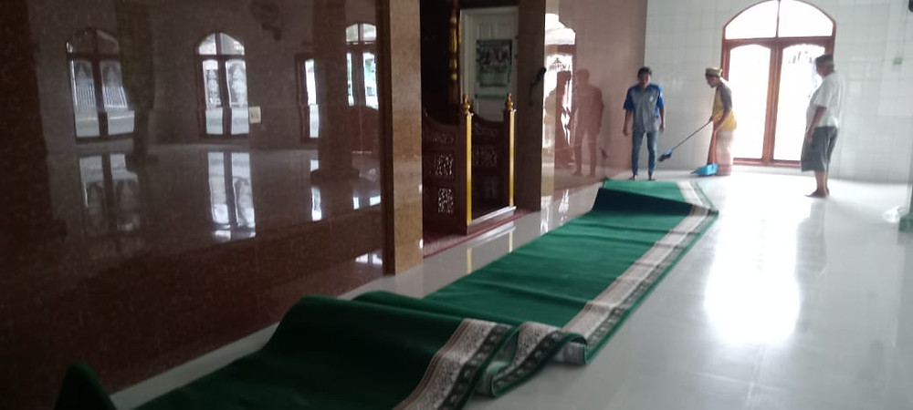 Pemasangan Karpet Masjid Turki